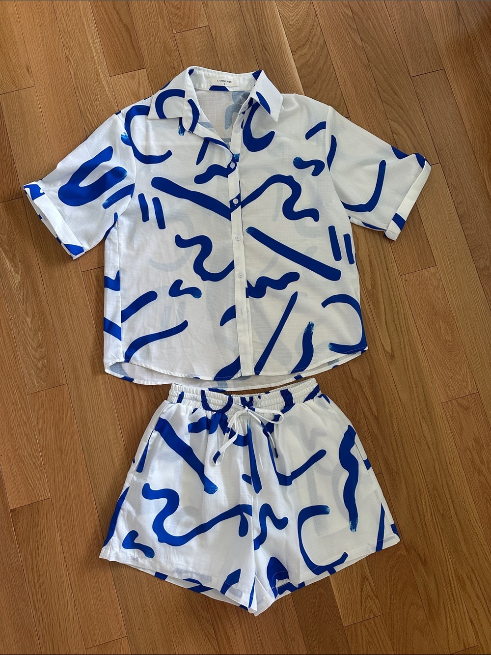 Commense White & Blue Scribble Women’s Short Sleeve Set